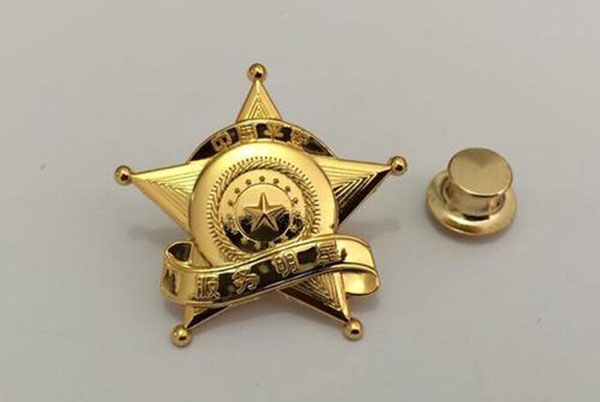 企業定製徽章使用（yòng）的材質有哪些？