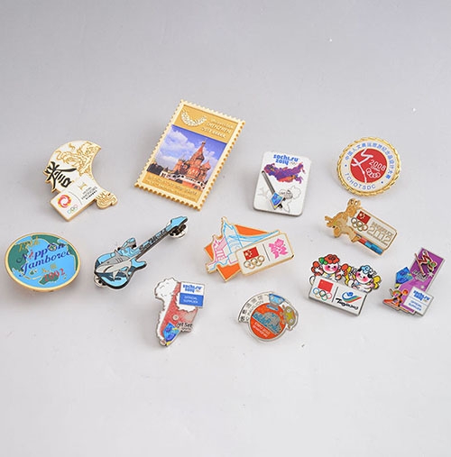 金屬（shǔ）徽章