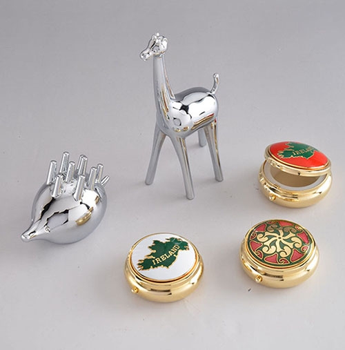 如何（hé）選擇好的定製（zhì）徽章廠家