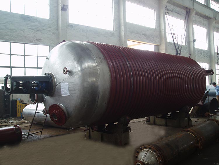30立方外盤管反應（yīng）釜