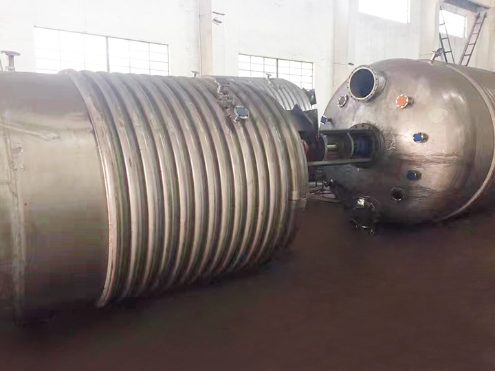 外盤管反（fǎn）應釜